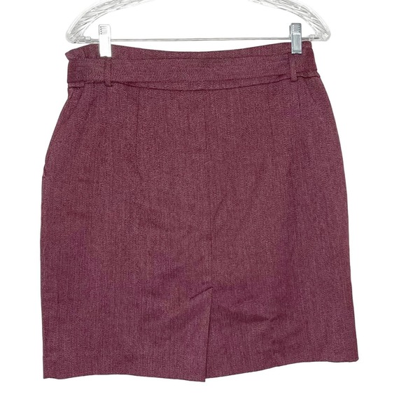 Elegant Burgundy Skirt - Picture 2 of 6